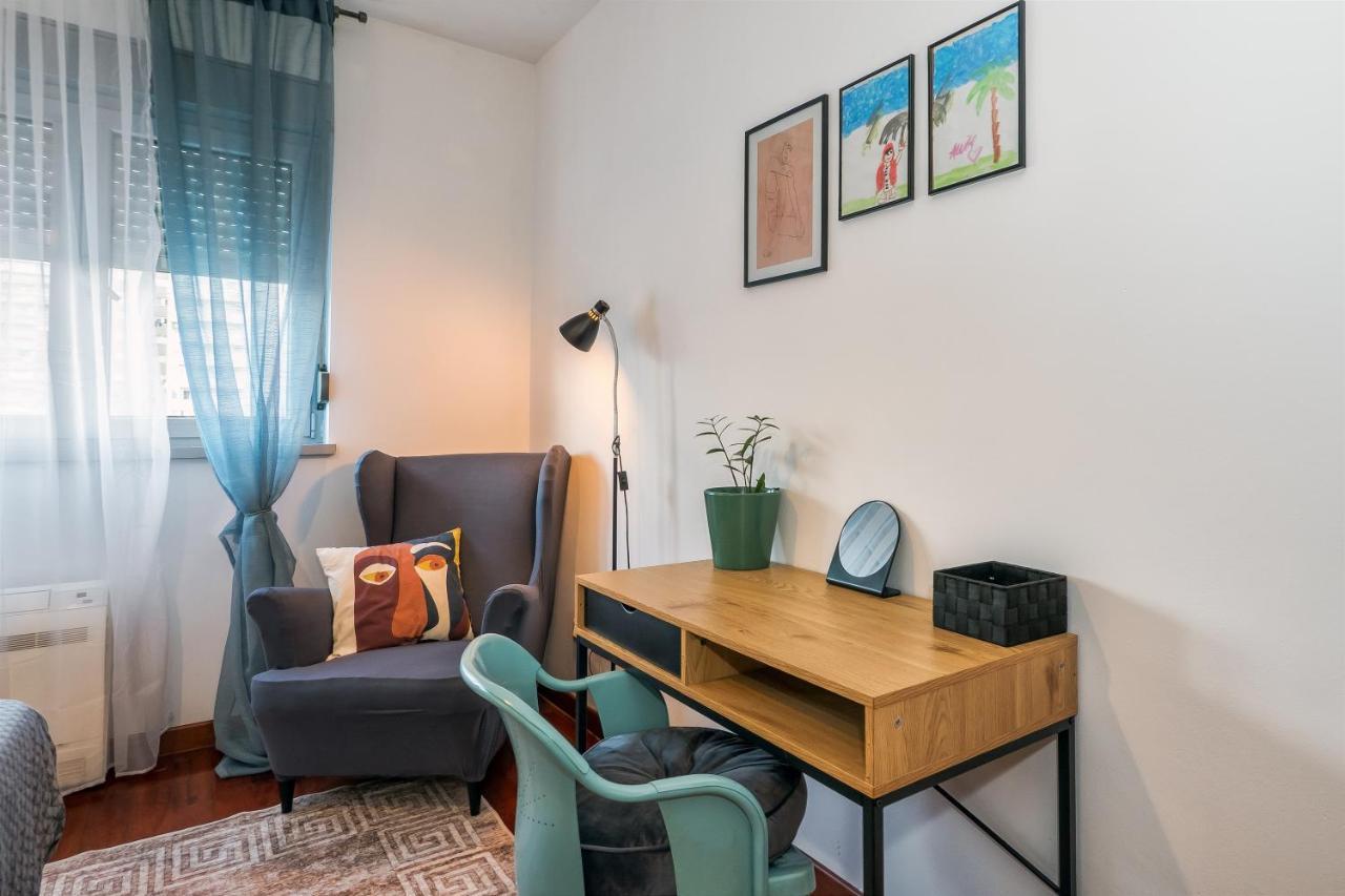 Ferienwohnung Airy 2-Br Apt W/ Open Layout & Modern Design Split Exterior foto