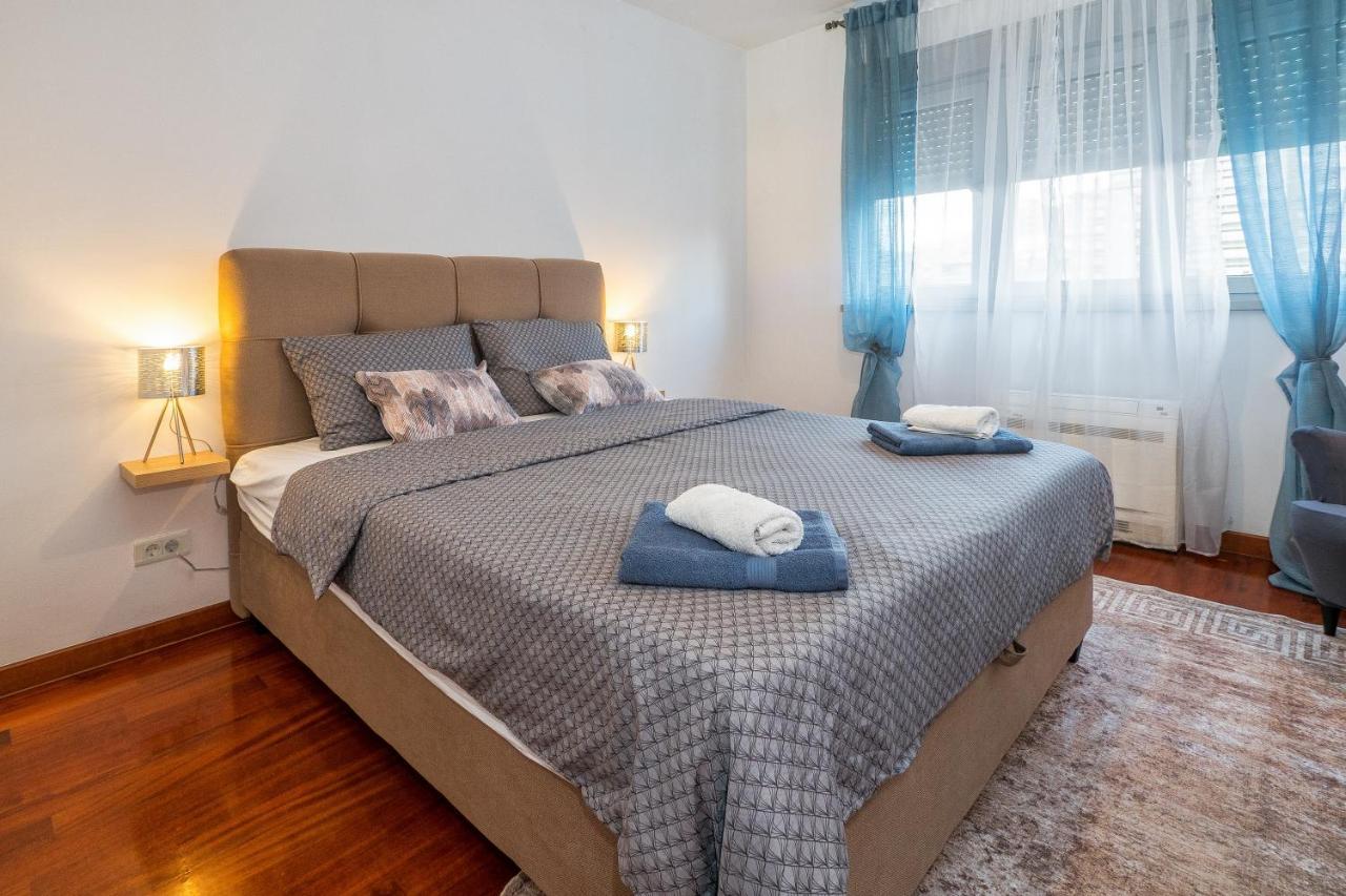 Ferienwohnung Airy 2-Br Apt W/ Open Layout & Modern Design Split Exterior foto