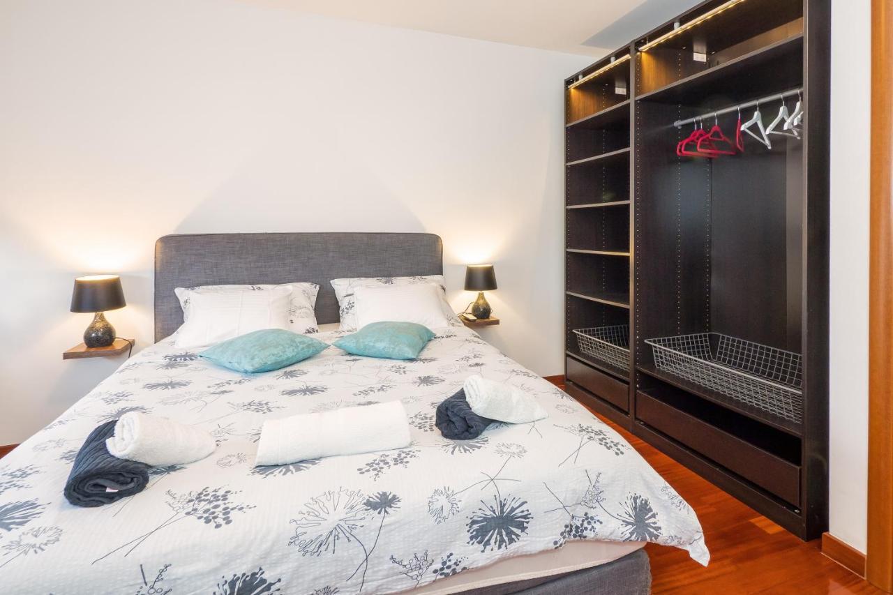 Ferienwohnung Airy 2-Br Apt W/ Open Layout & Modern Design Split Exterior foto